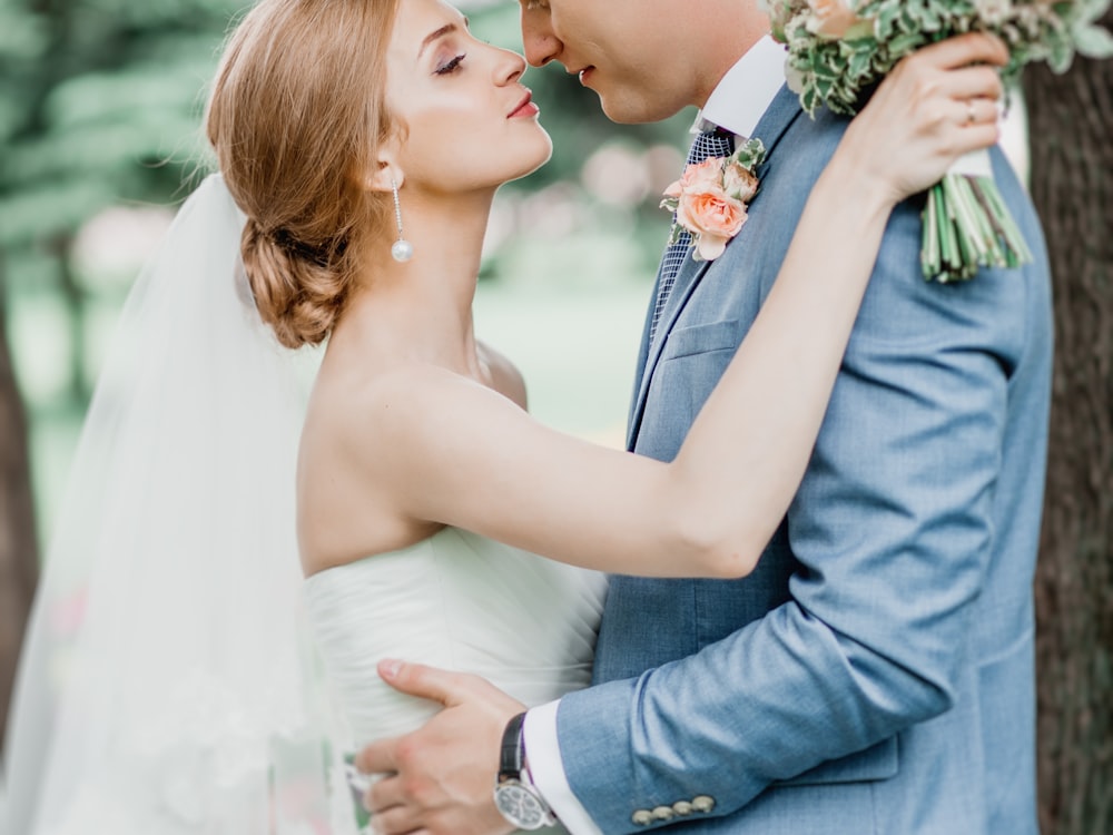 結婚式のプロフィールムービー